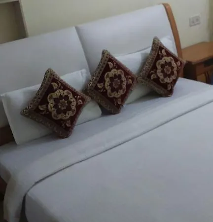 Ashiana Bed & Breakfast *