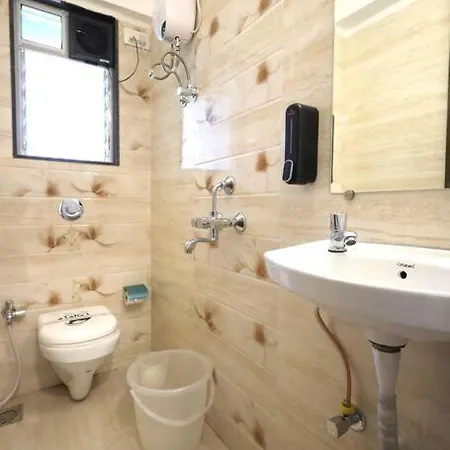 Filmy - 2 Bedroom In Goregaon East Apartment