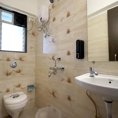 Filmy - 2 Bedroom In Goregaon East Mumbai
