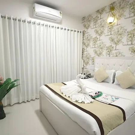 Apartment Filmy - 2 Bedroom In Goregaon East Mumbai