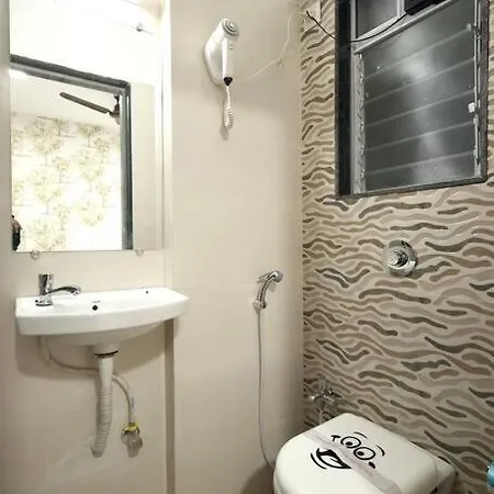 Filmy - 2 Bedroom In Goregaon East