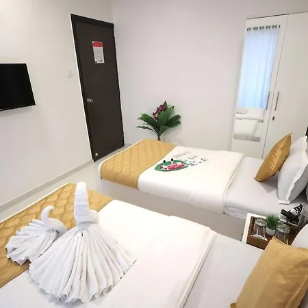 Filmy - 2 Bedroom In Goregaon East Apartment *