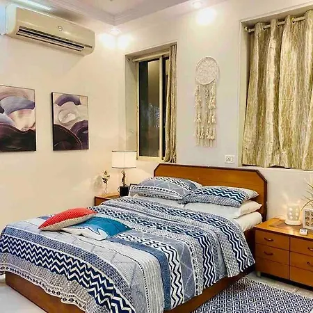 Apartment Arora Bhavan 1bhk-1b, Khar West By Connekt Homes Mumbai