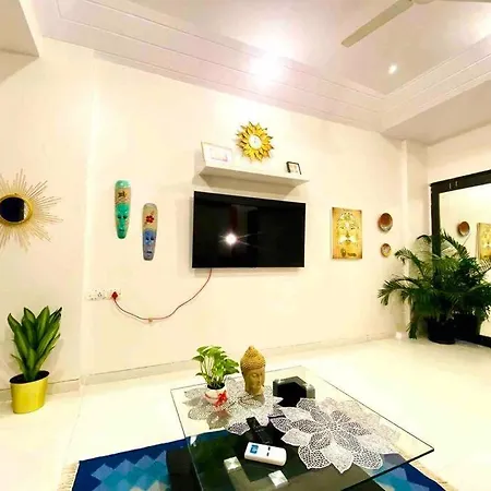 Apartment Arora Bhavan 1bhk-1b, Khar West By Connekt Homes