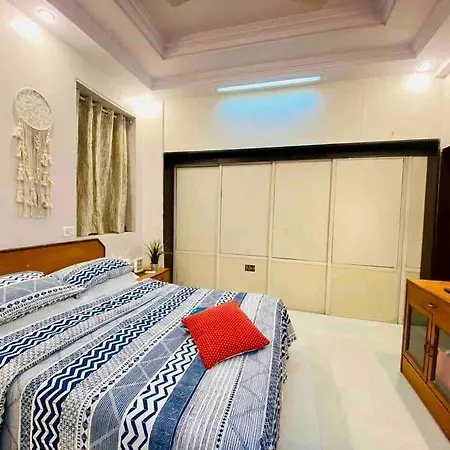 Arora Bhavan 1bhk-1b, Khar West By Connekt Homes *