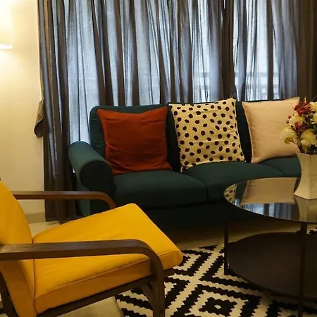2br Sea View Service Worli By Florastays * Mumbai