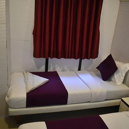Arma Court - Near Us Embassy, Bkc Hotel 2*