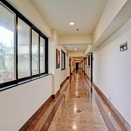 Collection O 81533 Galaxy Shelter Hotel 3*