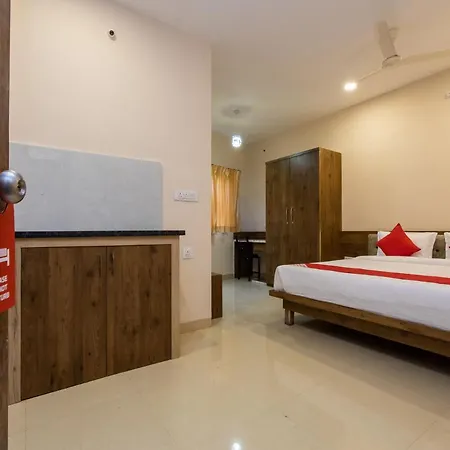 Hotel Oyo Flagship 80644 Noble Palace Mumbai