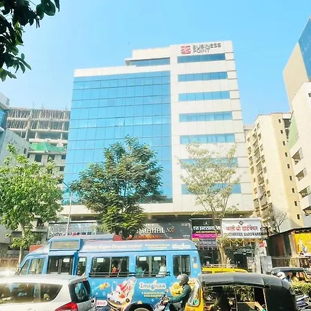 Hilton 2*