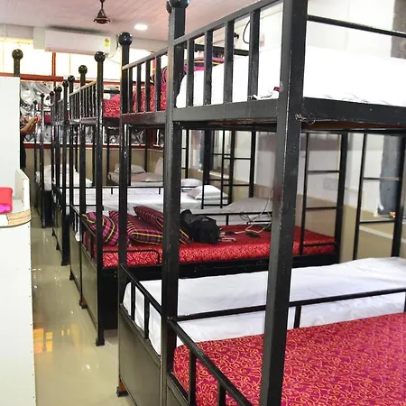 Yaan Gents Mumbai