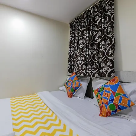 Maroshi Hotel 3*