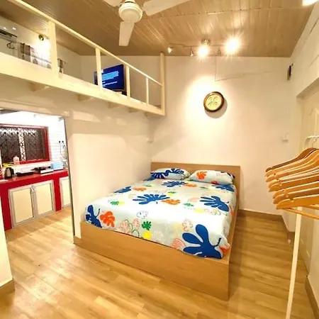 Holiday home Bandra With Yard