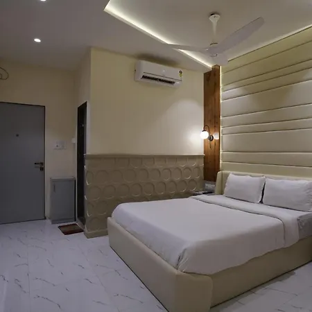 Hotel Palm Springs - Gorai *
