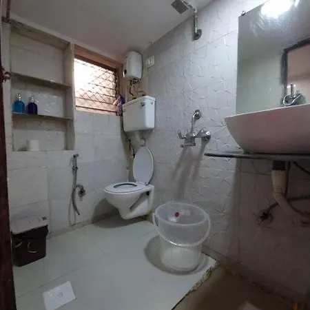 Den - Underground Studio At Pali Apartment *