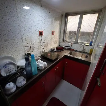 Apartment Den - Underground Studio At Pali