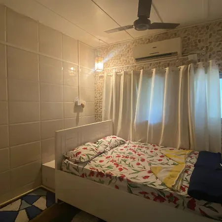 Apartment 2bhk Bandra West Chuim Village Mumbai