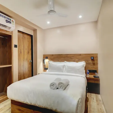 Guest house Luxury Embrace Near Exhibition Center