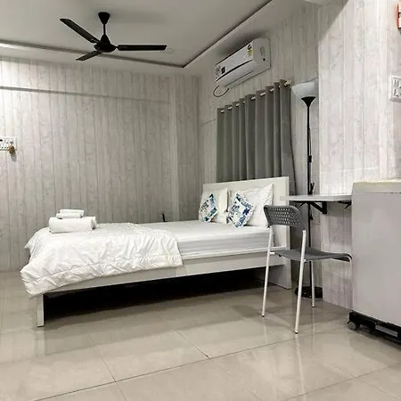 Apartment Basti 1 Chuim Village Khar West *