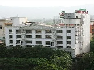 Hotel Dhiraj 3*