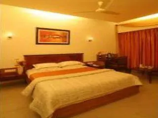 Hotel Dhiraj Mumbai