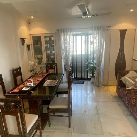Homestay Spacious Private Amidst The