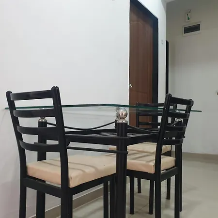 Bandar West : 2bhk Ocean Front Apartment Mumbai