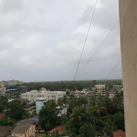 Bandar West : 2bhk Ocean Front Mumbai