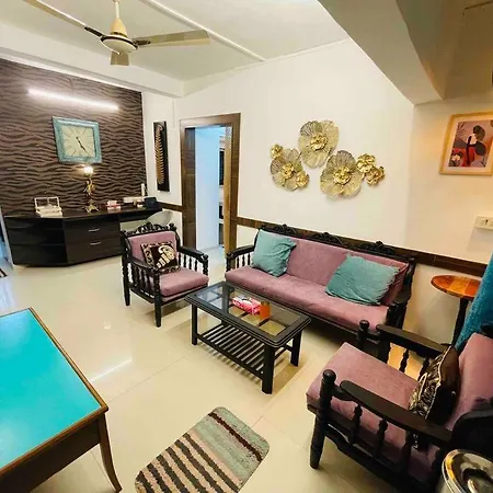 Apartment 2 Bedroom Near Olives Bandra *