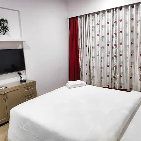 Premium In Hiranandani Powai By Maxxvalue - Chitranjan 3* Mumbai