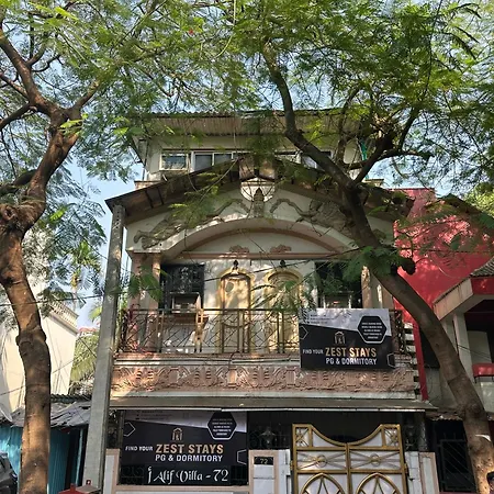 Hostel Zest - 72 *