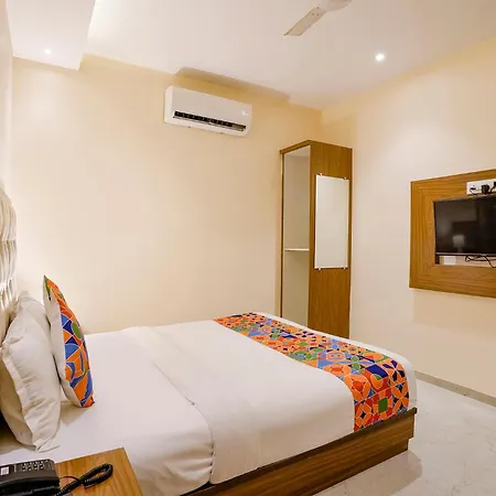 Hotel Via Wynd 3*