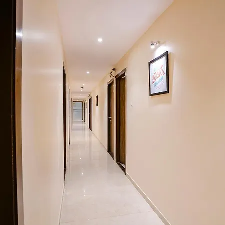 Hotel Via Wynd 3*