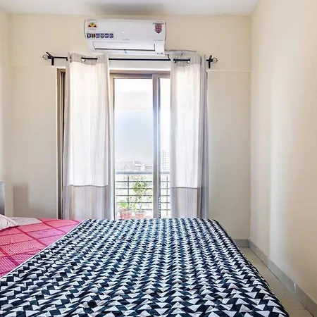 The Cosmopolitan - Chembur Apartment