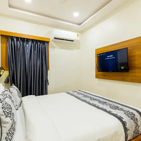 Village Residency Hotel 3*
