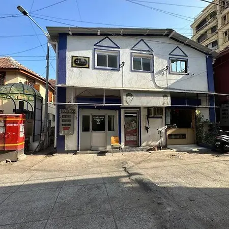 Basti 3 Waroda Road Veronica's Bandra W Apartment *