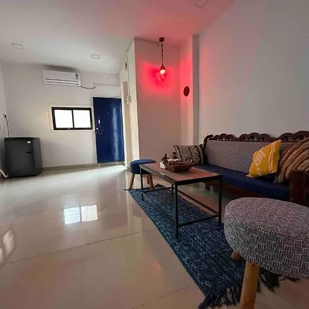 Basti 3 Waroda Road Veronica's Bandra W Apartment *