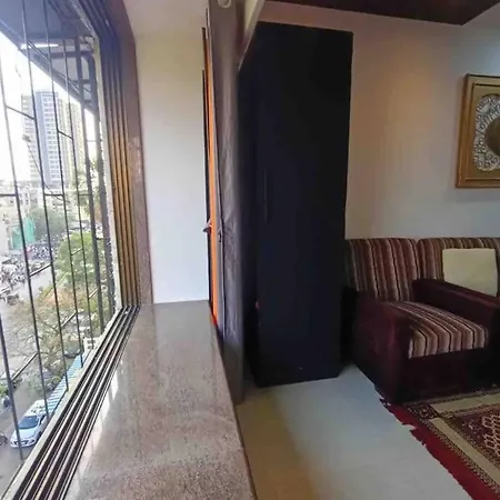 Bandra - Spacious 2 Bhk- Close To Bkc. Apartment Mumbai
