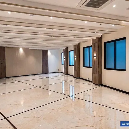 The Cosmopolitan - Chembur Apartment *