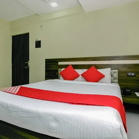Oyo 23656 Parimeet Mumbai