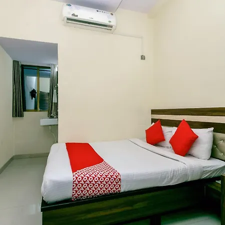 Oyo 23656 Parimeet Hotel Mumbai