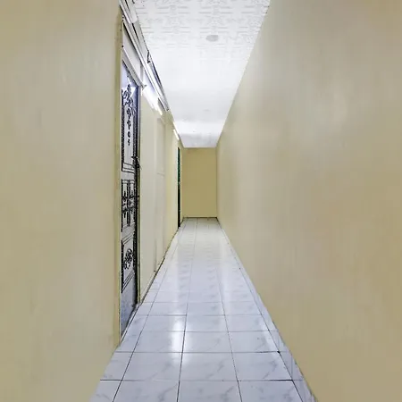 Oyo Flagship Pakeeza Hotel 4*