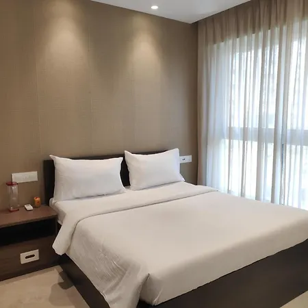 Apartment Maxxvalue Hiranandani Powai