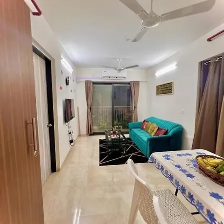 Apartment Hillview Comfy Flat In Dahisar