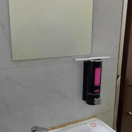 Hostel Ayat Asalpha Metro *
