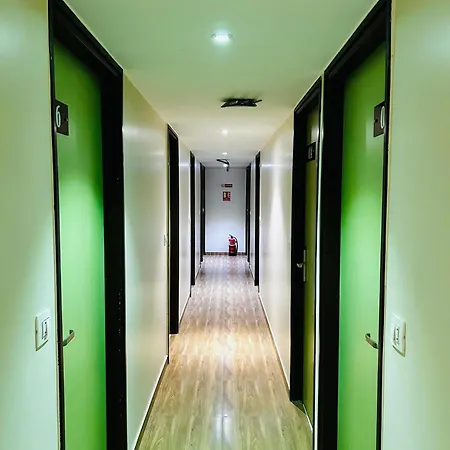 Hotel Regal International - Near International Airport Andheri East 3*