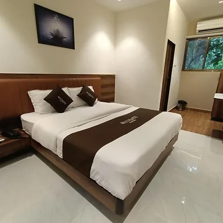 Moon Lite Residency - Marve Road Malad West - Premium Couple Friendly Mumbai