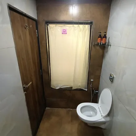 Hotel Moon Lite Residency - Marve Road Malad West - Premium Couple Friendly 2*