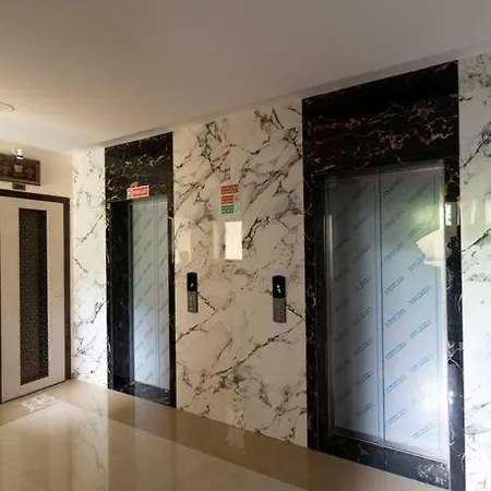 Apartment Modern, Elegant, Serene 2bhk Near Bkc & Airport Mumbai