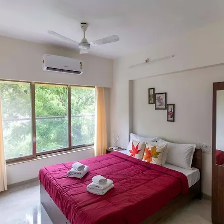 Modern, Elegant, Serene 2bhk Near Bkc & Airport